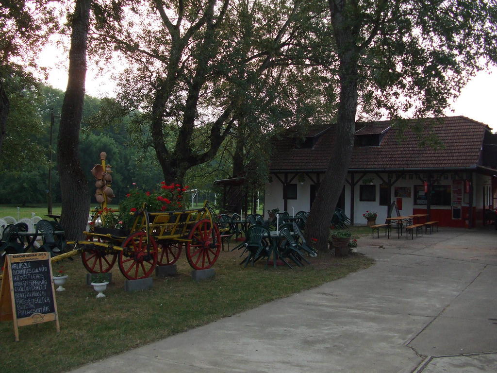 Vizimalom Kemping, Panzió és Étterem Turistvandi Exterior foto